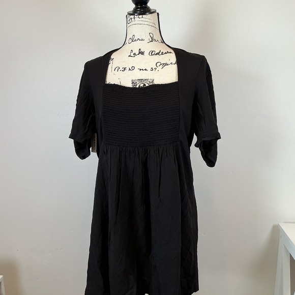 Old Navy Black Mini Dress Smocked Square Neck Open Back Short Sleeve XL - Picture 2 of 5